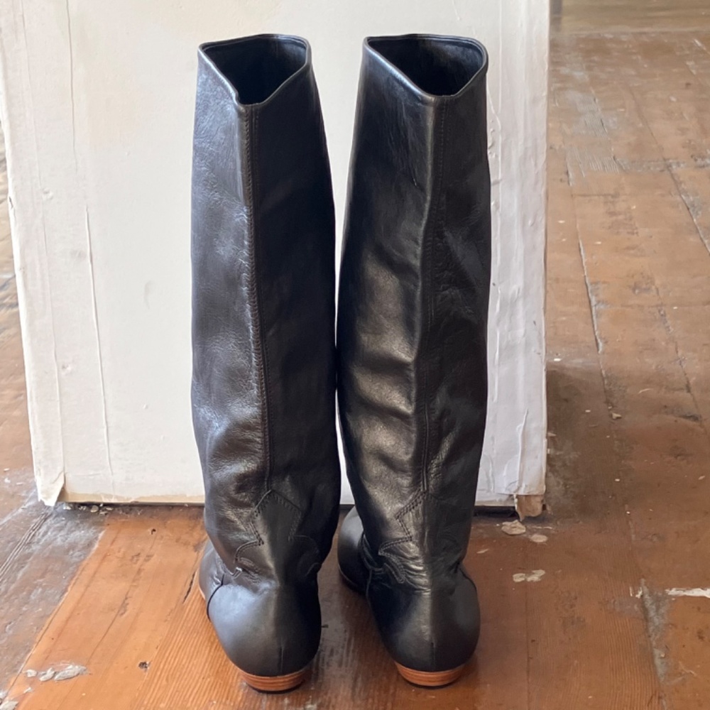 Bronze leather, cowboy/riding inspired boots - Picture 8 of 11